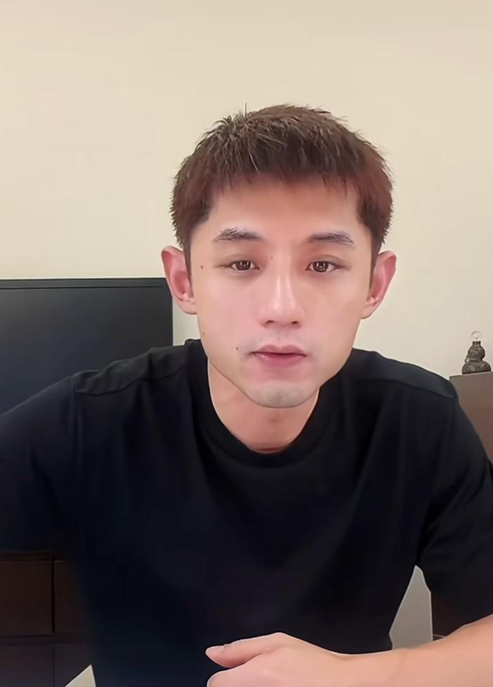 遭前国乒选手刘丁硕内涵，张继科：这都跟我不是平起平坐的人