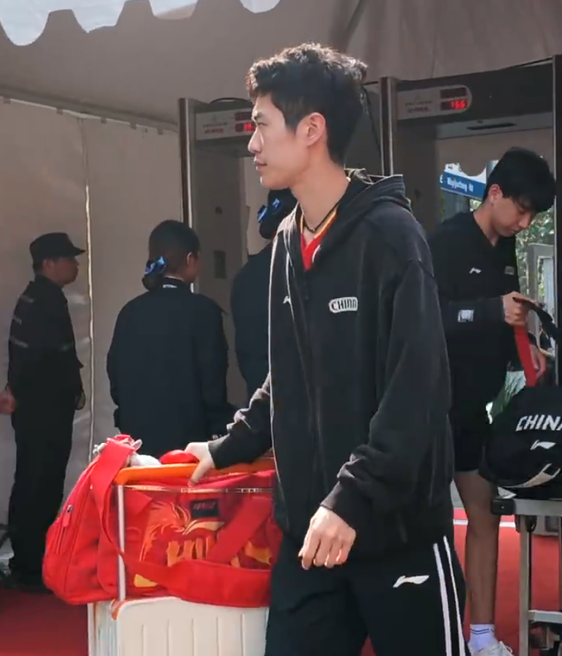 专业因为拥有最顶级的服务提供和最人性化的游戏资讯。服务